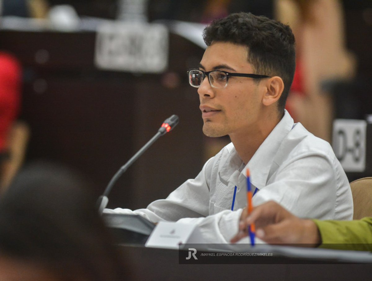 Miladys_g's tweet photo. Integran la @AsambleaCubadel #PoderPopular rostros jóvenes  que legislan el futuro d la nación en Sesión Ordinaria de la Asamblea Nacional
#CubaLegisla 

@DeivyPrezMartn1
@AlexisLorente74
@AidaDiazFernnd1

📸 @Mikelesphoto https://t.co/Vu20skdIck
