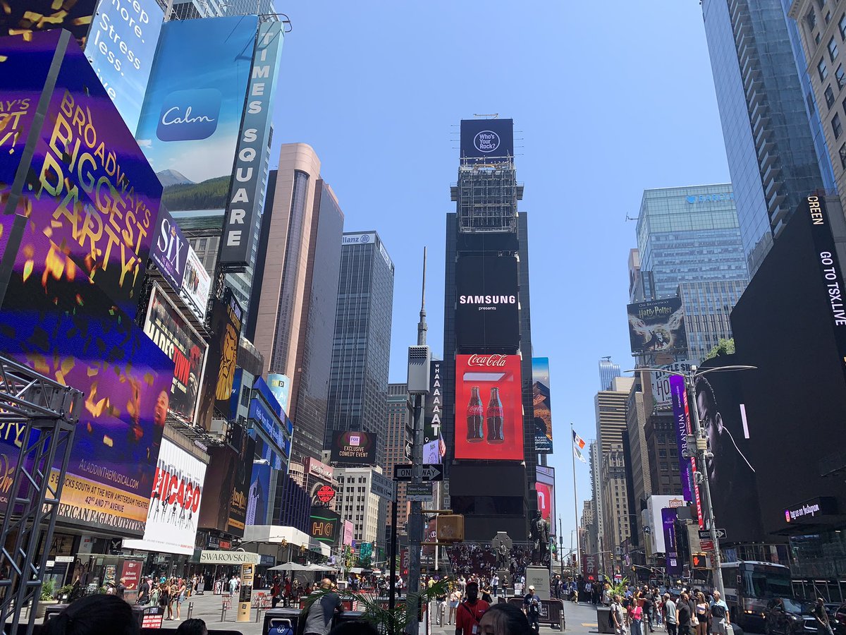 Heerfei's tweet photo. @army_cac Yes. I went to New York last week https://t.co/eHLhky5CYV