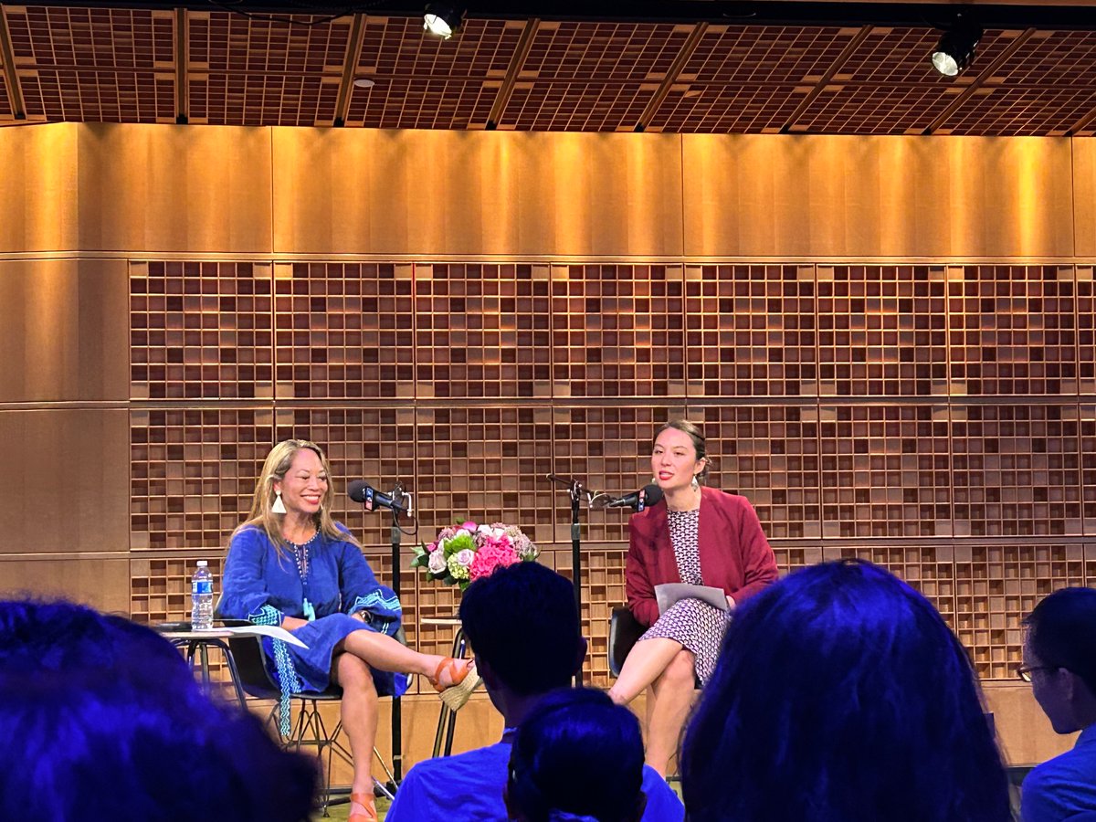 This #AAJA23 conversation w/ @ailsachang and @emilykwong1234 at @NPR was amazing!

I’ll always remember these lessons: own your voice (even if you’re criticized for sounding too “exuberant”), collaboration over competition, and how to share powerful family stories on the mic.