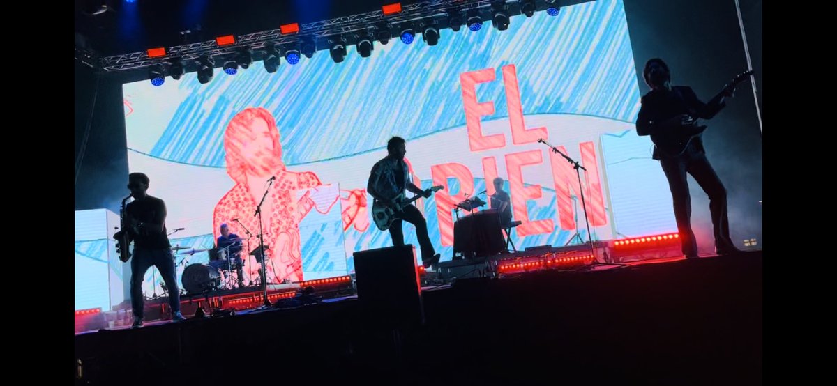 NaveiraO's tweet photo. @VivaSuecia @Atlantic_Fest Bendita locuraaa https://t.co/53BMC3t2fd