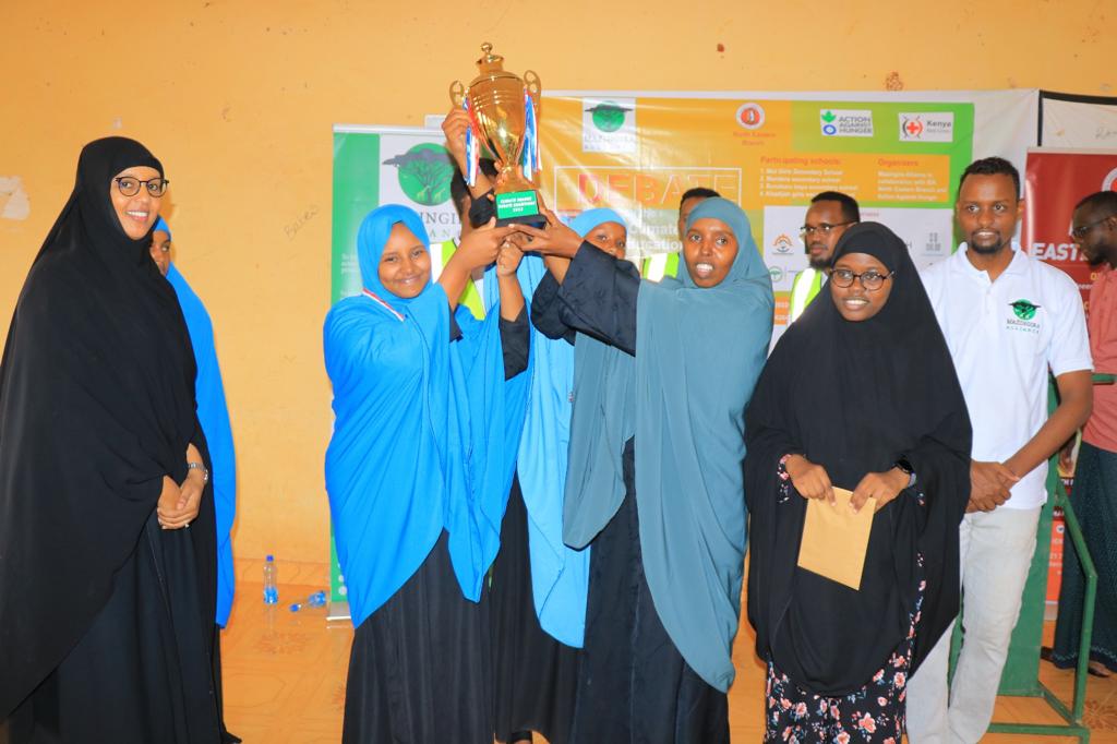 Exemplary performance! Thank you @Mazingira009 @IekNorthEastern for the event well organised. Great minds gathered for a debate on climate change.Khadija Girls Secondary School carried the day!. @MohamedAKhalif @alimaalim @Mandera_cgvt @Eng_Abdi_hakim @hibaq_princess