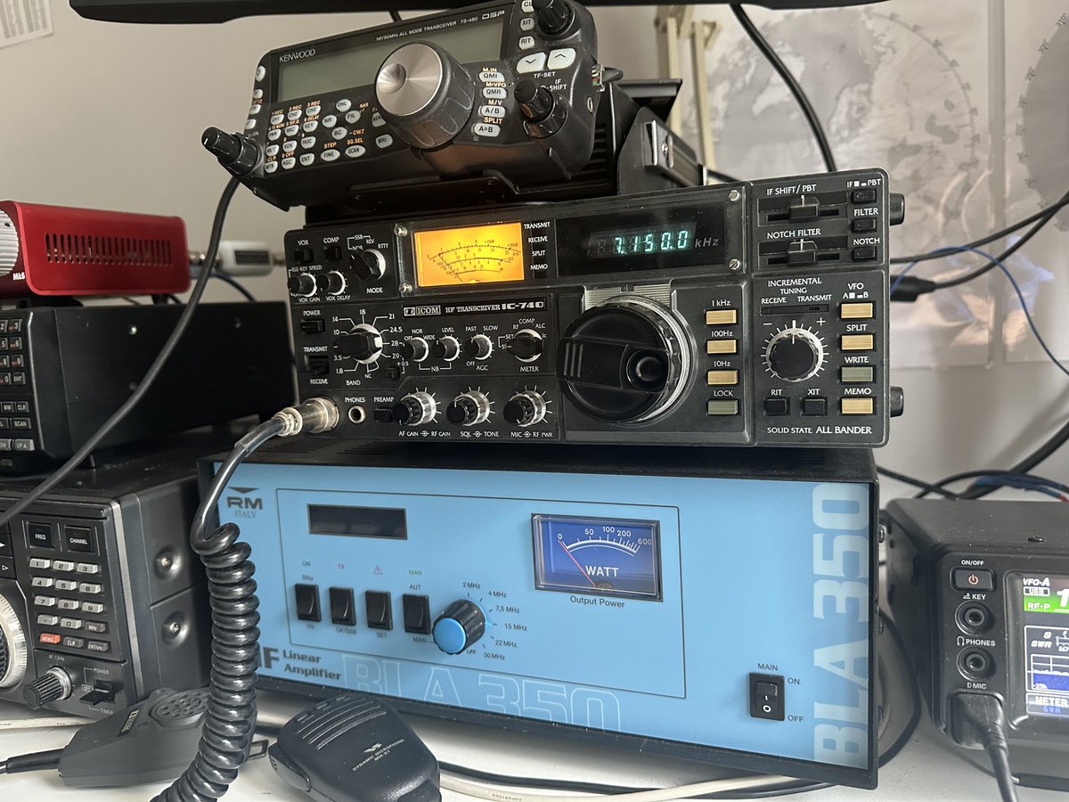 G3PIA's tweet photo. IMPORTANT ANNOUNCEMENT!! The next Harwell ARS 40m/80m net will be on Wednesday 26/07/23 at 14:00 GMT (13:00 UTC). We start on 7.150MHz +/- QRM before we QSY to 3.710MHz. Everyone is welcome but please be prepared to give signal reports! @G3PIA #hamradio 📻♣️🎙️📡🔊🇬🇧🏴󠁧󠁢󠁷󠁬󠁳󠁿🏴󠁧󠁢󠁳󠁣󠁴󠁿👍⚡️⚡️⚡️ https://t.co/nvIPmgFdIP