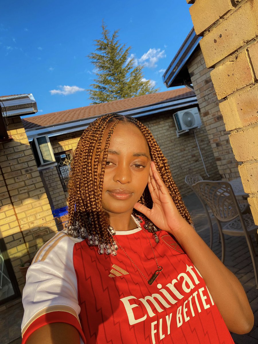 phuti1998's tweet photo. Team Arsenal ♥️ https://t.co/oLSRhZbUii