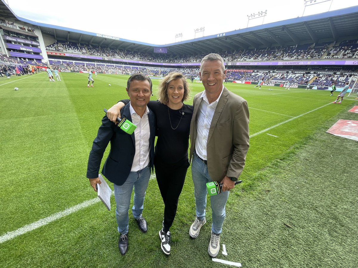 devliegergeert's tweet photo. We zijn er weer aan begonnen β½οΈ 2023-2024 @playsports Anderlecht-Ajax #galamatch https://t.co/heMqMffAwf
