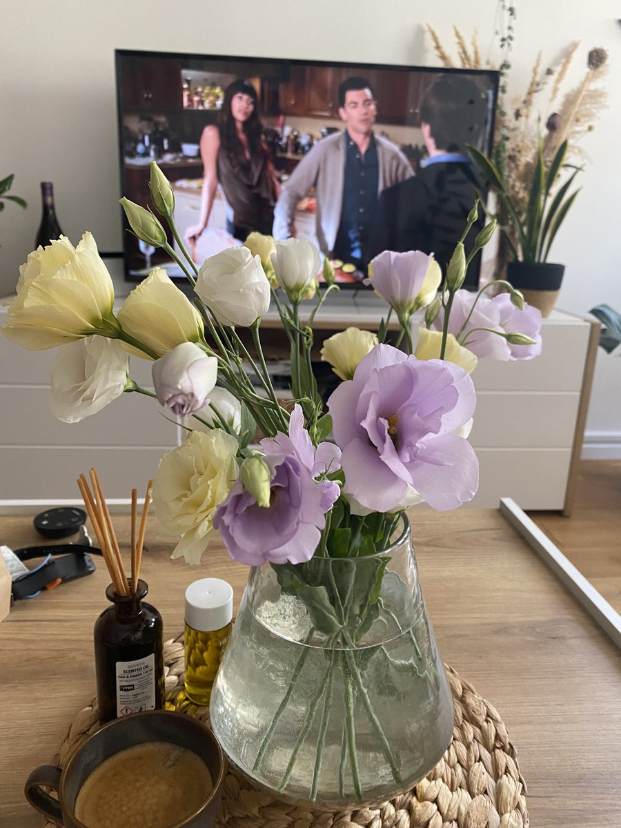 Многу се убави цвеќињава морав да ги шернам, без разлика што е хаос 🥰