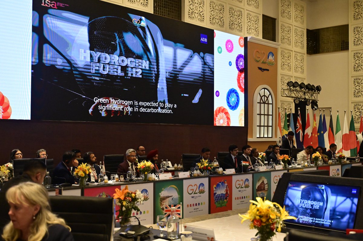 Hon'ble Minister of Power and New &amp; Renewable Energy Shri <a href="/RajKSinghIndia/">R. K. Singh</a> today launched the Green Hydrogen Innovation Centre (GHIC) at the Energy Transitions Ministerial Meeting, under #G20 India Presidency, in Goa.
#GreenHydrogen 
#etwg