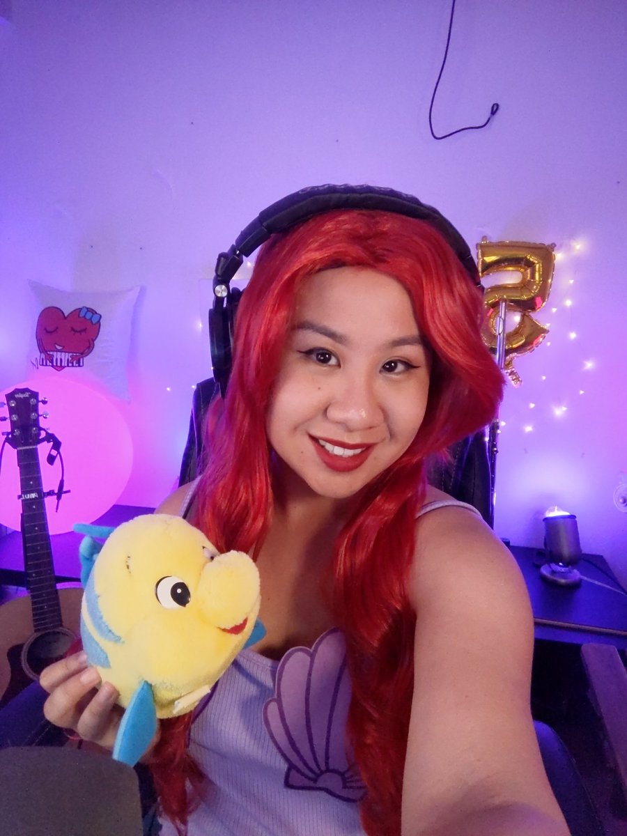 raymmusic's tweet photo. Celebrating 5 years of streaming today... It's absolutely INSANE 😱😱😱 live now! https://t.co/FYgpaHKxOw https://t.co/Sa0yPYhE97