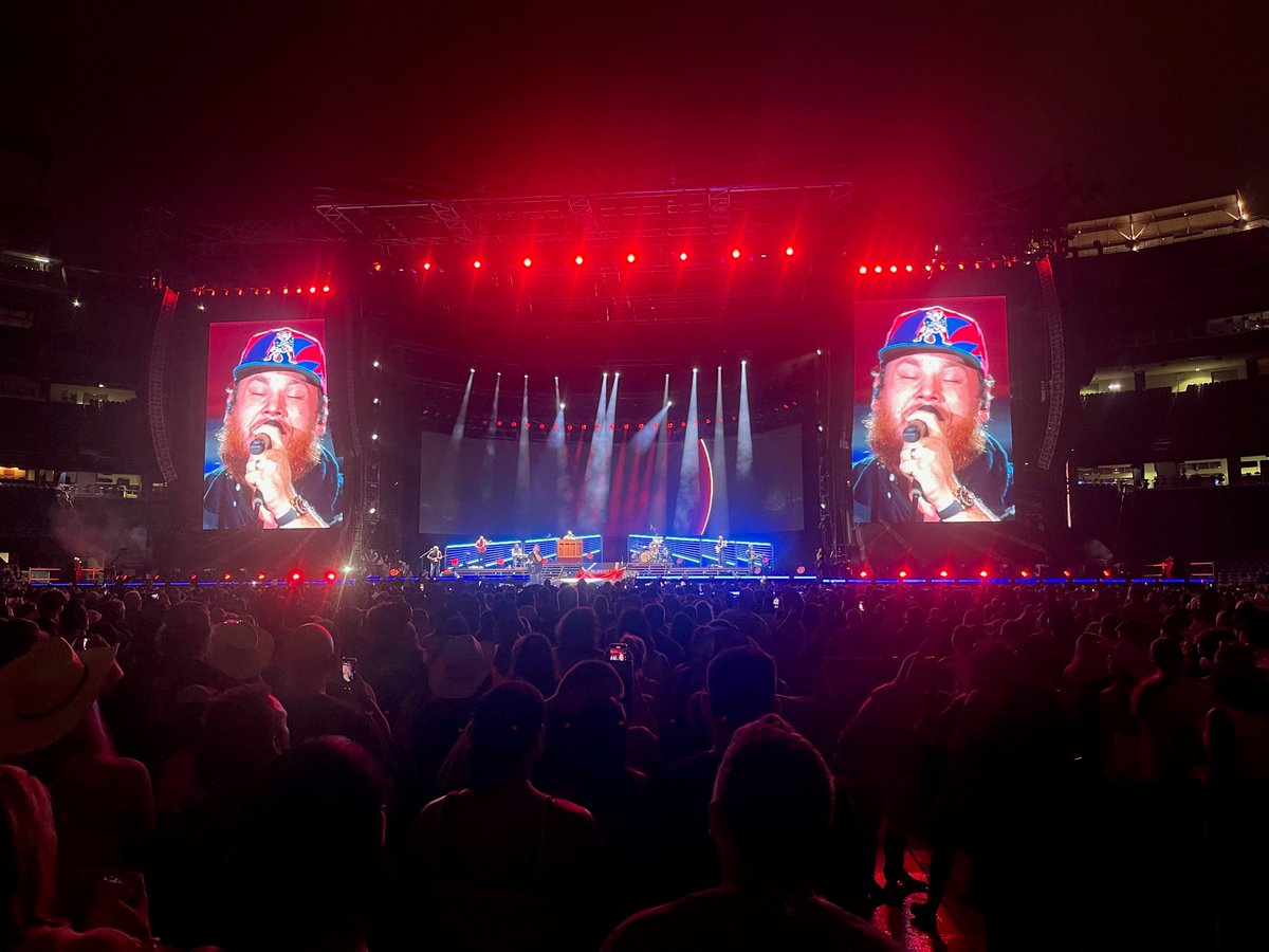 Country 102.5 (@country1025wklb) on Twitter photo Luke Combs only sang 15 songs last night at Gillette. And many were left angry, disappointed, and soaking wet. (Including me who was there!)
<a href="/AylaBrown/">Ayla Brown</a> <a href="/CountryMornings/">Country Mornings with Jonathan & Ayla</a>
country1025.com/2023/07/luke-c… Luke Combs only sang 15 songs last night at Gillette. And many were left angry, disappointed, and soaking wet. (Including me who was there!)
<a href="/AylaBrown/">Ayla Brown</a> <a href="/CountryMornings/">Country Mornings with Jonathan & Ayla</a>
country1025.com/2023/07/luke-c…