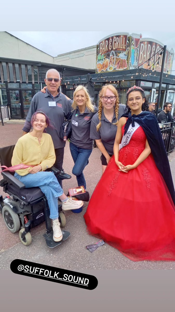 Suffolk_Sound's tweet photo. Carnival Day at Felixstowe and Suffolk Sounds were part of the procession 😍

#carnival #Suffolk #Radio https://t.co/fgWggysRk7