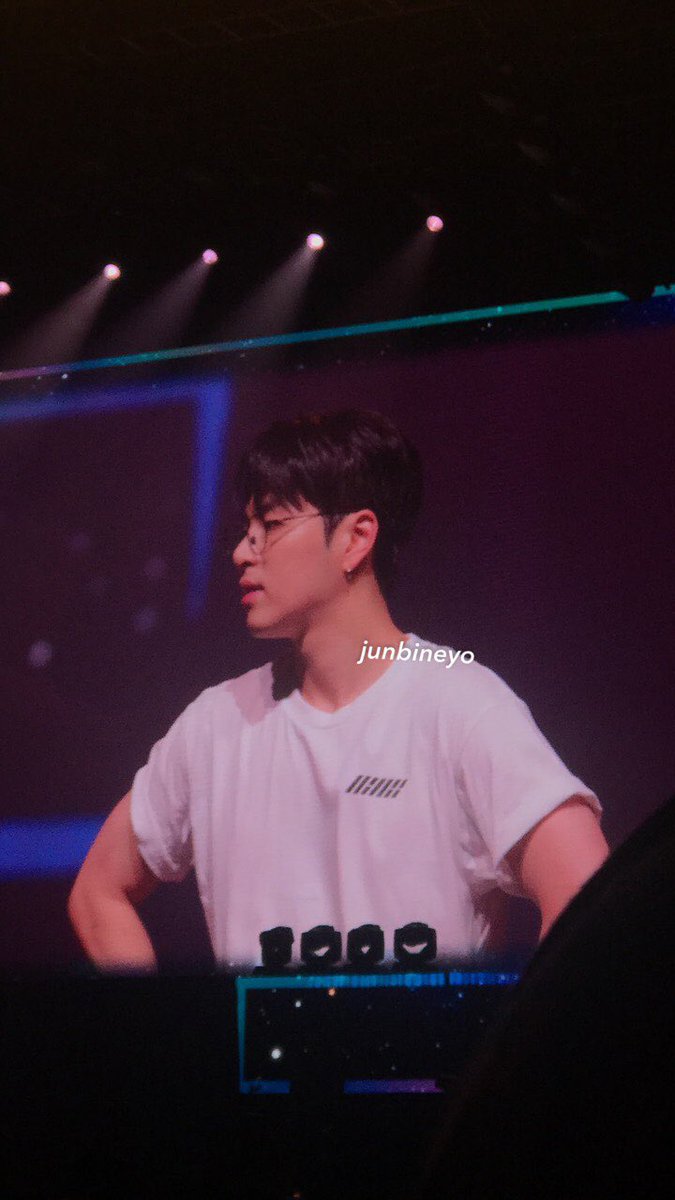 koosaamo's tweet photo. 💪🏻 #iKONinKL #JUNHOE #구준회 #ジュネ https://t.co/Cs9SVgng10