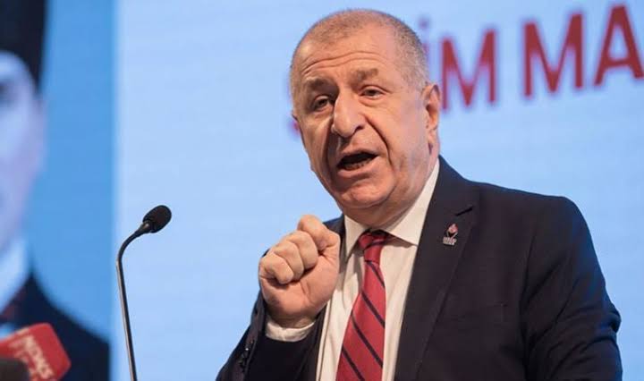 Dediğini dinleyip Erdoğan'ın kanun dışı adaylığına itiraz etseydiniz kazanacaktınız. 
Dediğini dinleyip Mansur Yavaş'ı aday gösterseydiniz kazanacaktınız.
Dediğini dinleyip Sığınmacıların oy kullanmasına itiraz etseydiniz kazanacaktınız.
Dediğini dinleyip %1 etmeyen Akp eskisi