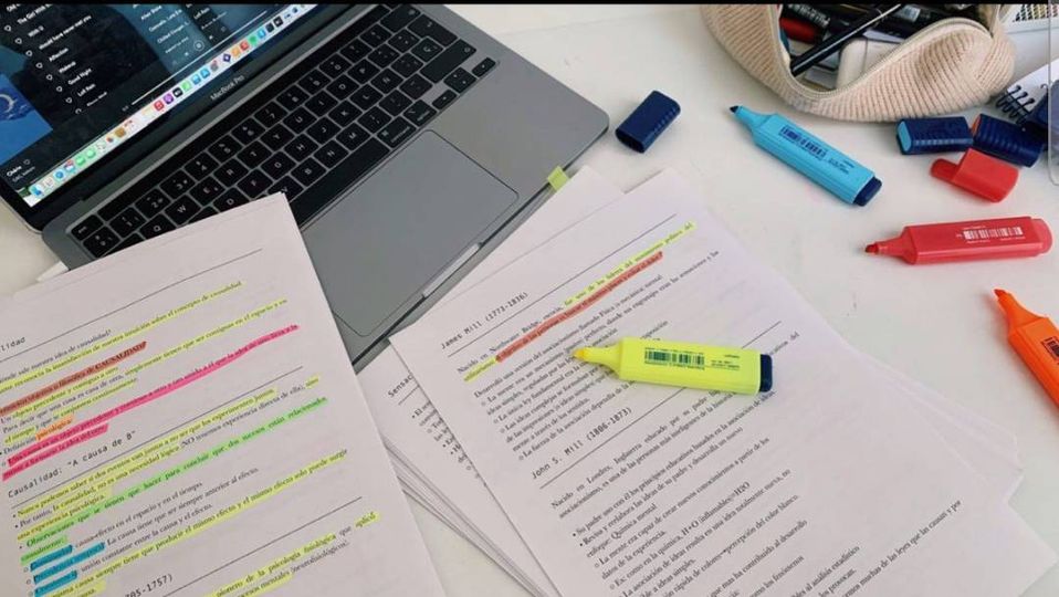 اللهم توفيقك يارب🙏🙌🙌
- لم يولد اشخاص عظماء ، العظمة انت من يصنعها مادمتَ تريد ذلك 🔝💙.
اللهم نسألك شعور هذه الآية :
"قَدْ أُوتِيتَ سُؤْلَكَ"
وذاك الشعور :
"فَرِحِينَ بِمَا آتَاهُمُ اللَّهُ مِن فَضْلِهِ💛".