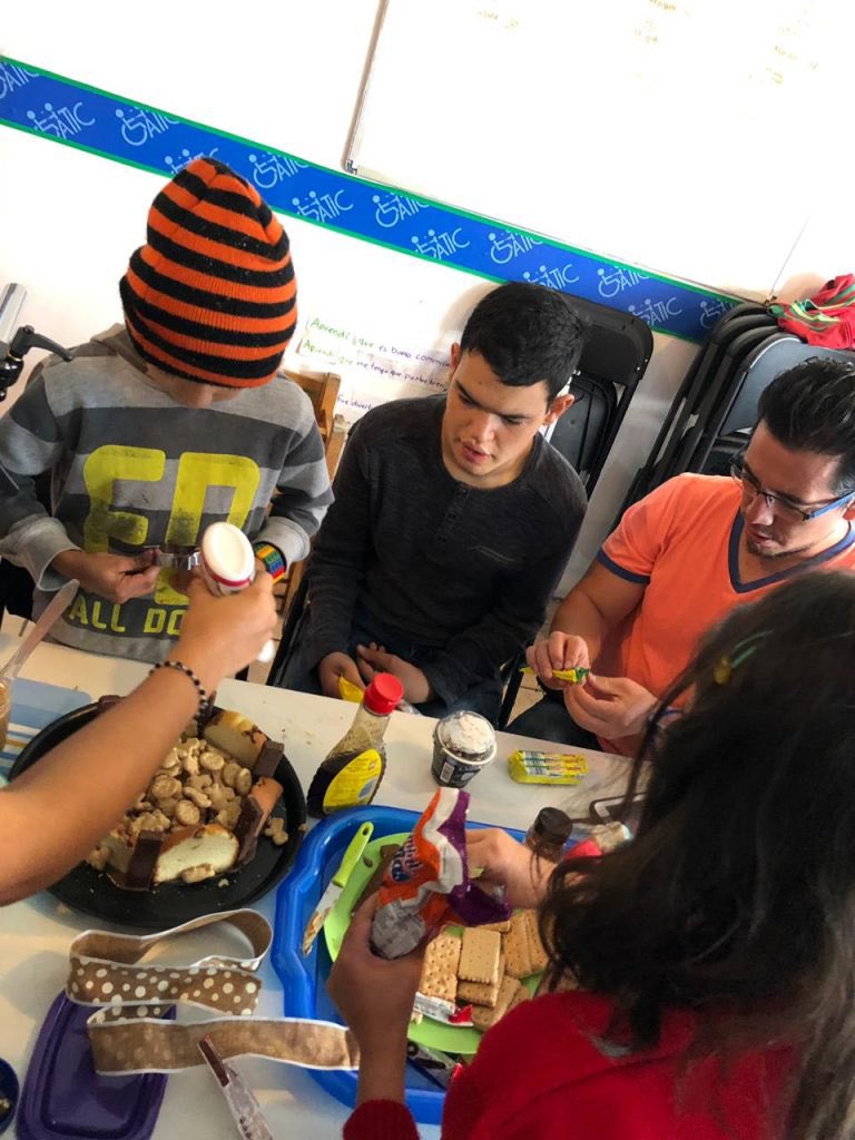 ISAAC_AAC's tweet photo. 😎 Today is the day! AAC Camp day! 🏖️

AAC Camp is taking place TODAY at CRIT Teletón Quintana Roo. For the full schedule of the day, check out the Conference Guide here: https://t.co/Lz7NJi2NOY

#ISAACConferenceCancun  #ISAACCancun #AAC #AugComm #AACConference @CRITQUINTANAROO https://t.co/K3srqeK0pE