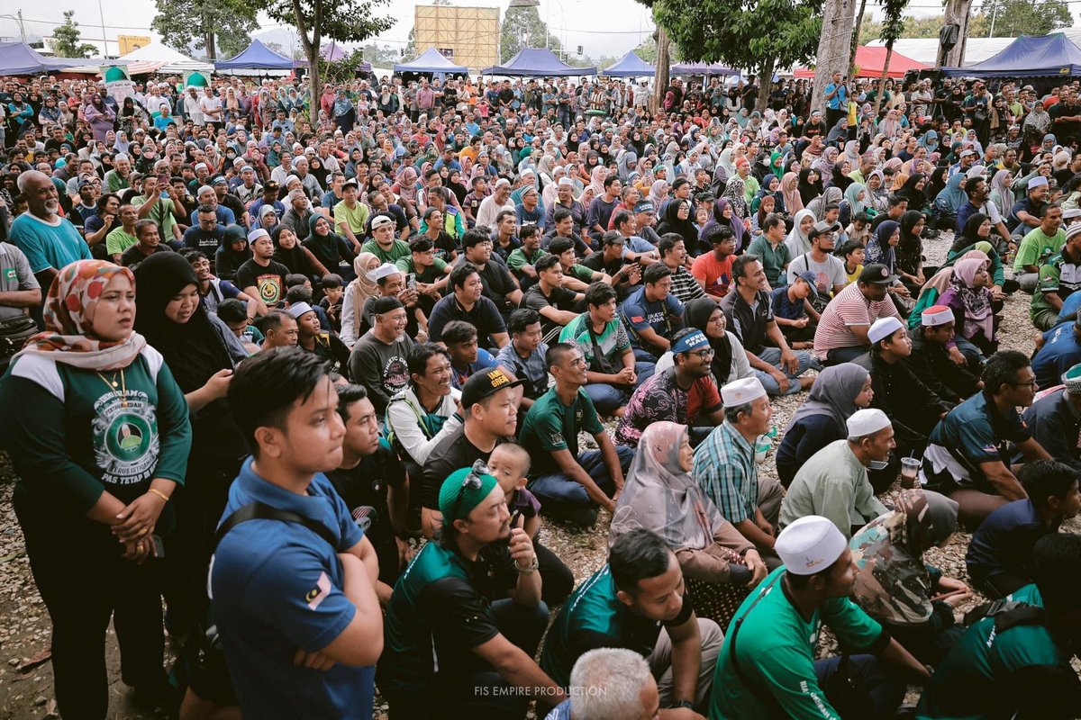 nurulaminhamid's tweet photo. Fenomena MB Kedah di Baling petang tadi https://t.co/zY9vTaM3t2