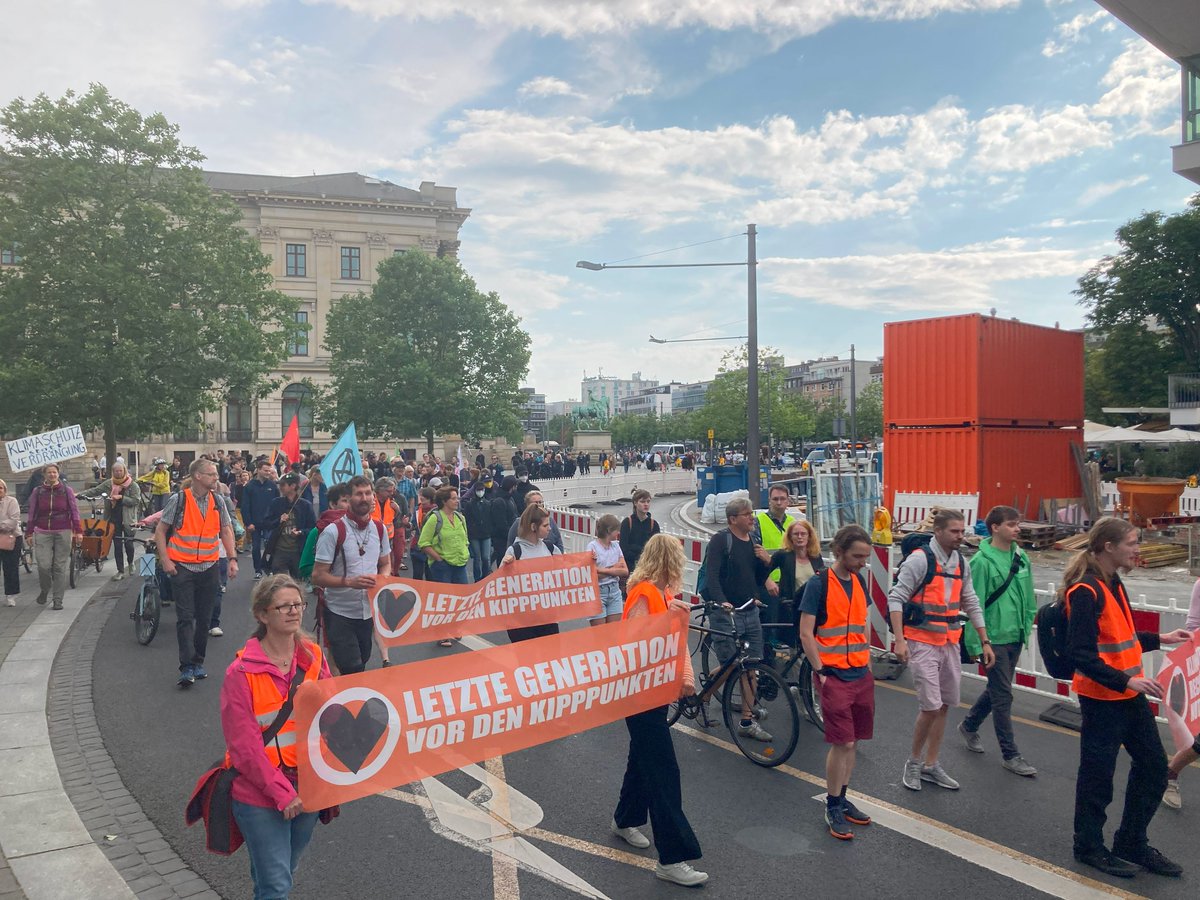 Letzte Generation tweet media