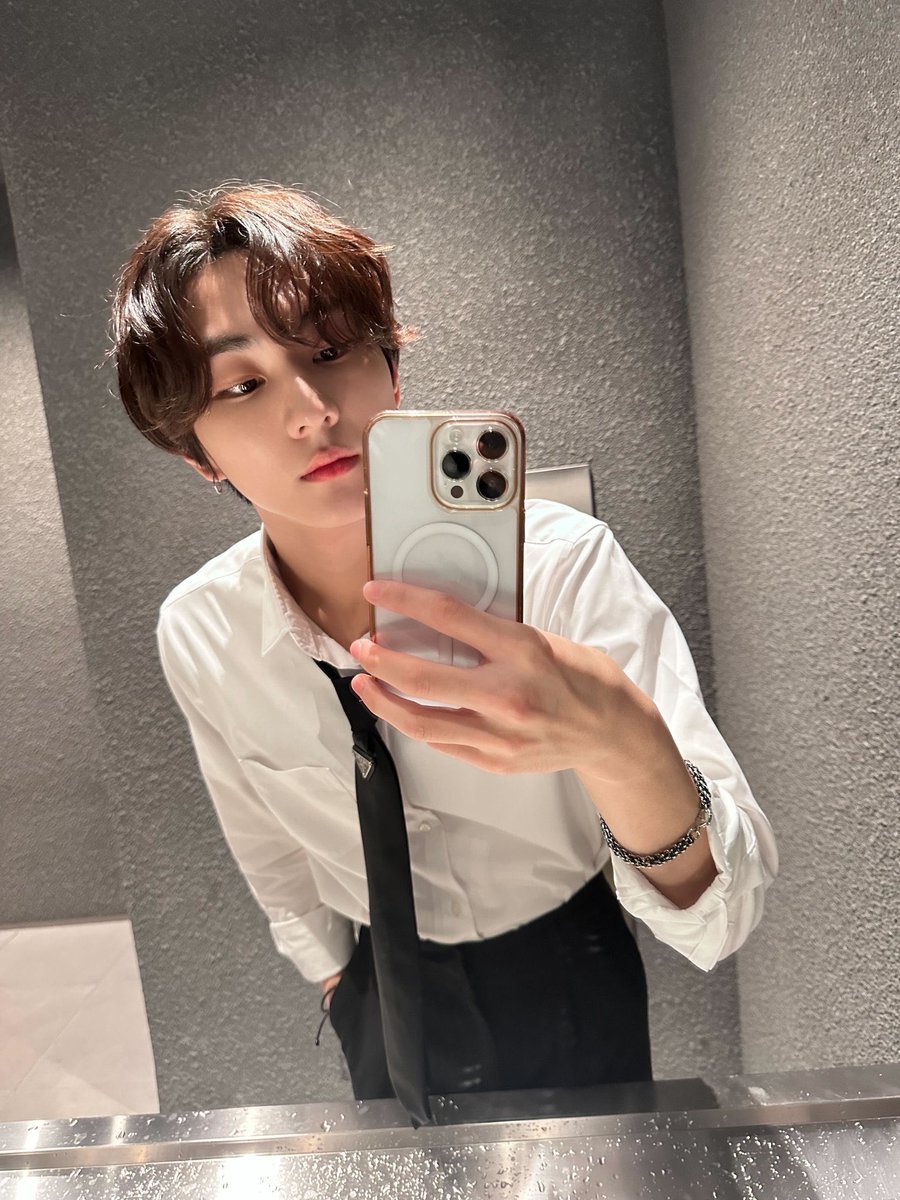 08syekin_'s tweet photo. Ayo! Univ3rsity boi 😋 https://t.co/zKl6UvjHHN