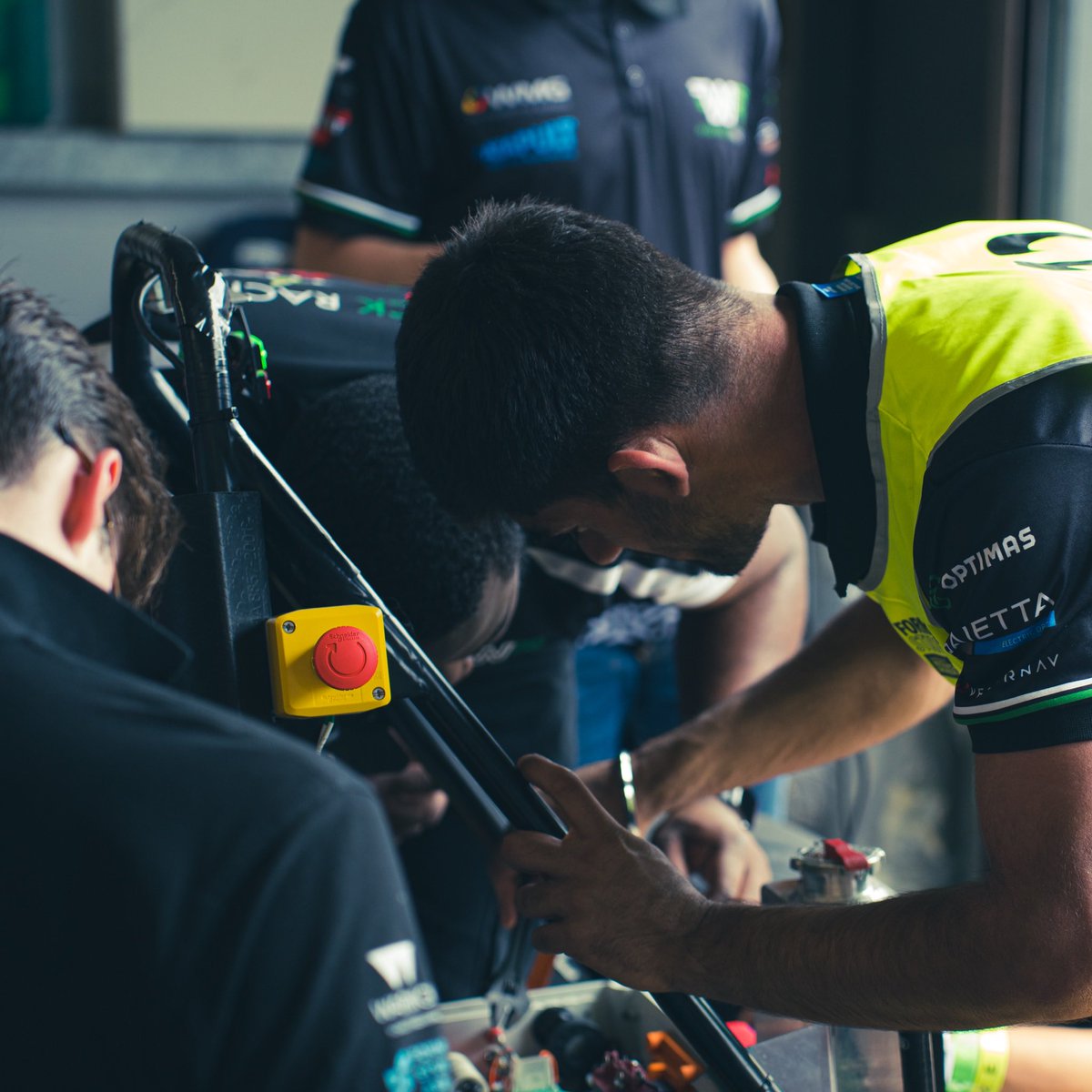 _nikf1's tweet image. formula student 2023 - day 1, 20/07/2023

photos taken and edited by myself🥵

#imeche #formulastudent #fsuk #fsuk2023