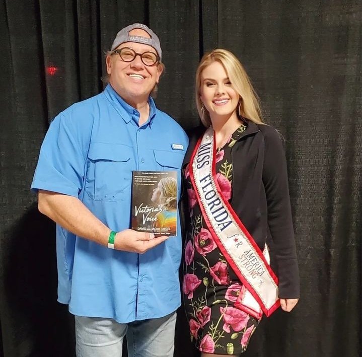 BarcellonaR's tweet photo. Can't wait for @WEBelieveSJ1 again and @SteeredStraight I will see you in Las Vegas! Victoria's Voice is a powerful book...a must read for everyone! Learn what a difference we can make!!
#missforamericaofficial #missforamerica2023 #missforamerica #missforamericapresents https://t.co/0xbEvuY4qw