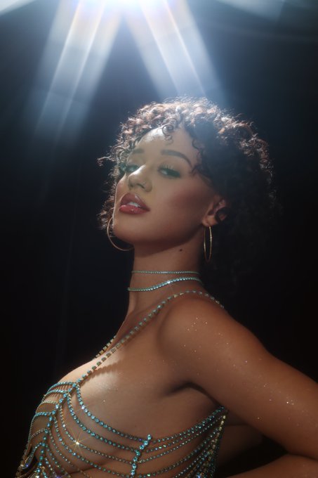 THE ASS Vs The Face 😜  @LacebyTanaya https://t.co/V4lAdPRQe1<a class="tags" target="_blank" title="On Twitter" href="/?out=eyJ0eXAiOiJKV1QiLCJhbGciOiJIUzUxMiJ9.eyJpYXQiOjE3MTkzNjQwNjcsImlzcyI6InR3cG9ybnN0YXJzLmNvbSIsIm5iZiI6MTcxOTM2NDA2NywiZXhwIjoxNzUwOTAwMDY3LCJyZWRpcmVjdF91cmwiOiJodHRwczovL3R3aXR0ZXIuY29tL0xhY2VieVRhbmF5YSJ9.y4CmPxf8L4cd1d1U5qWwUYRY-pdVt-8tNTF9PMNHaRC76KvwIwFpD2D3FMBq_2vbtGpikeP9ylvylCqhyE-jOg">@LacebyTanaya</a><a href="/tag/mvsales"class="tags"><span>#mvsales</span></a>