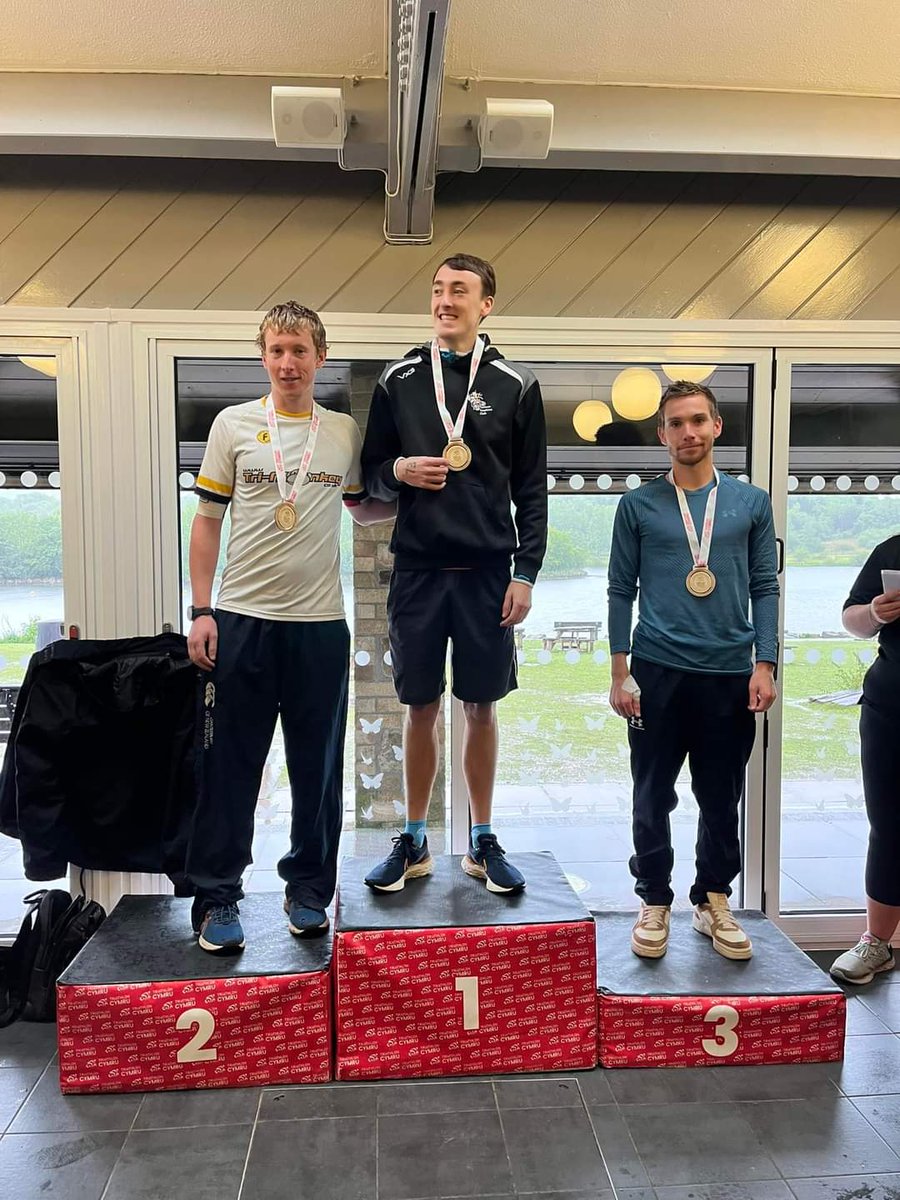 torfaentriclub's tweet photo. Despite the poor weather conditions our athletes were out in force at this morning's @TriathlonCymru Welsh Aquathlon Championship at Parc Bryn Bach. 
Congratulations to Emma for winning Bronze and Michael for winning Gold.

@TorfaenDolphins @torfaensport https://t.co/mJMe8GnwLh