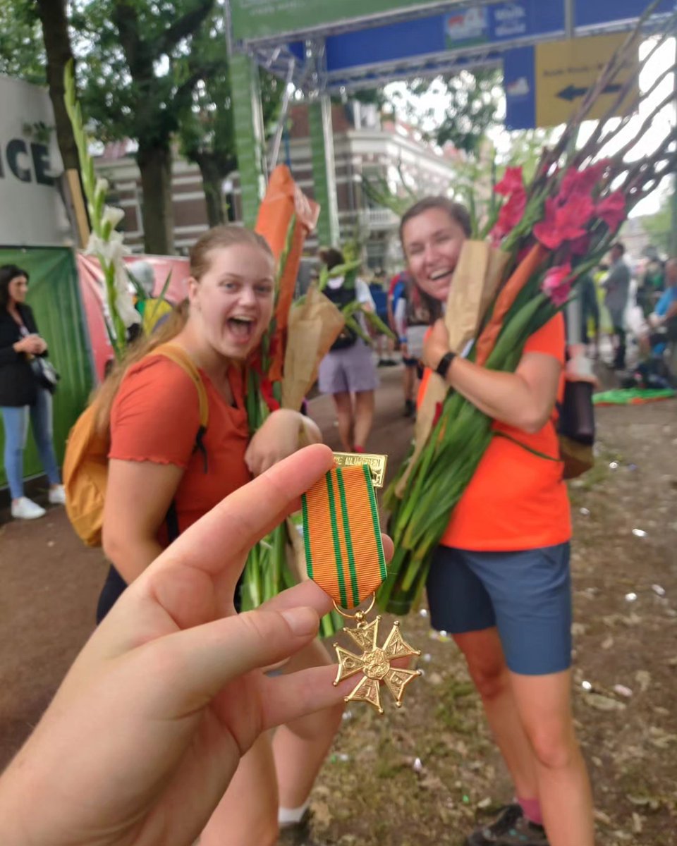 MWoolschot's tweet photo. Het was een FEESTJE! #4daagse 🧡💚 https://t.co/WskWtQrNP0
