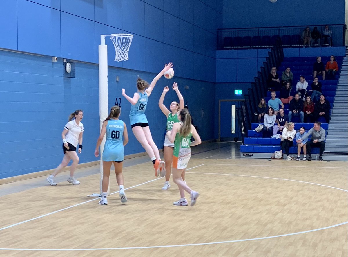 Incredible defence from Eve A puts pressure on ⁦<a href="/NetballIreland/">Netball Ireland</a>⁩ and our lead extends to 19-15
