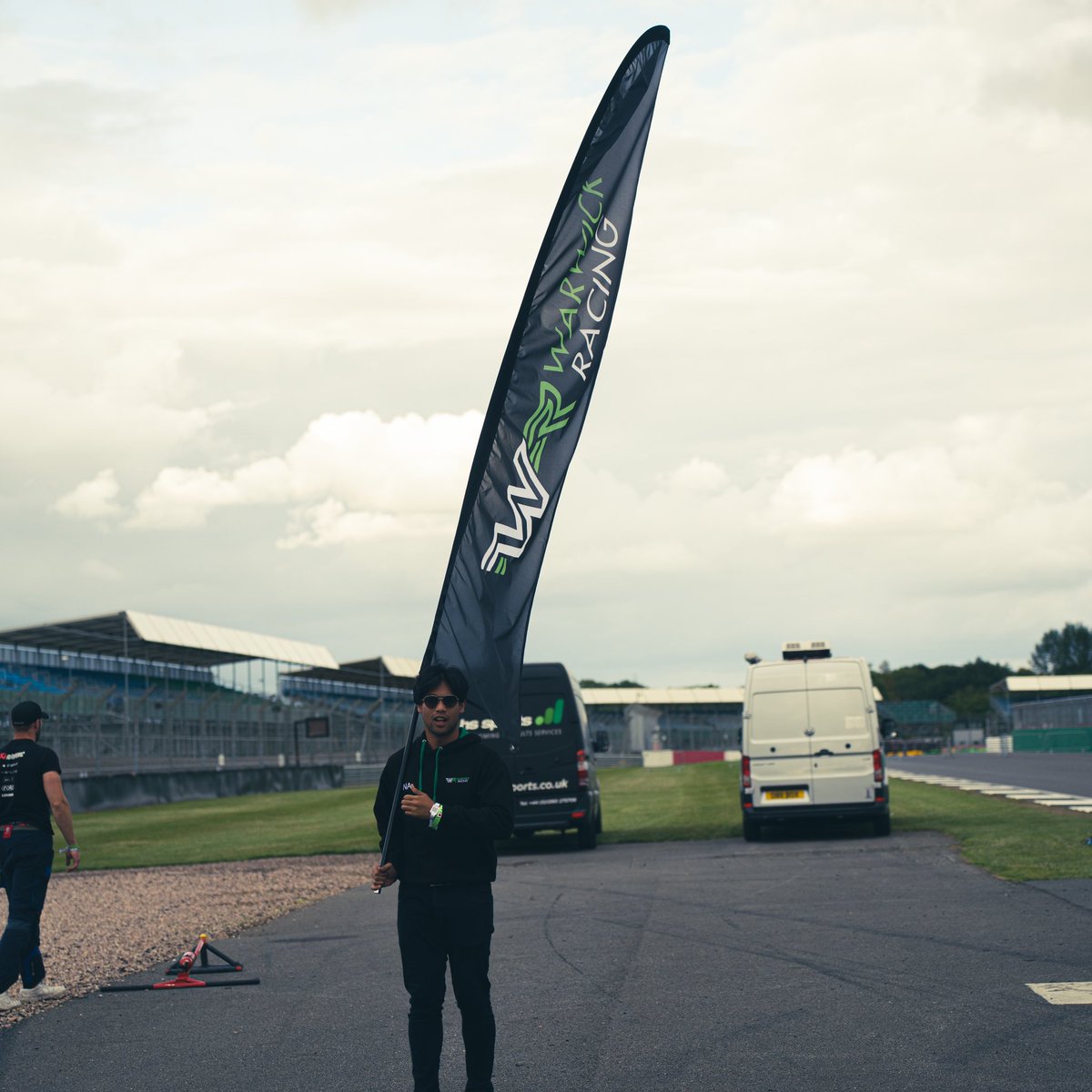 _nikf1's tweet image. formula student - day 2, 21/07/2023

photos taken and edited by myself🥵

…you may spot me😂

#imeche #formulastudent #fsuk #fsuk2023