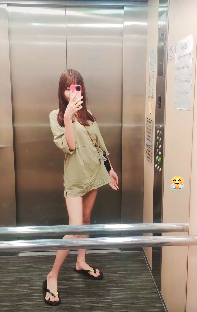 ဟဲဟဲ 👩‍❤️‍💋‍👩