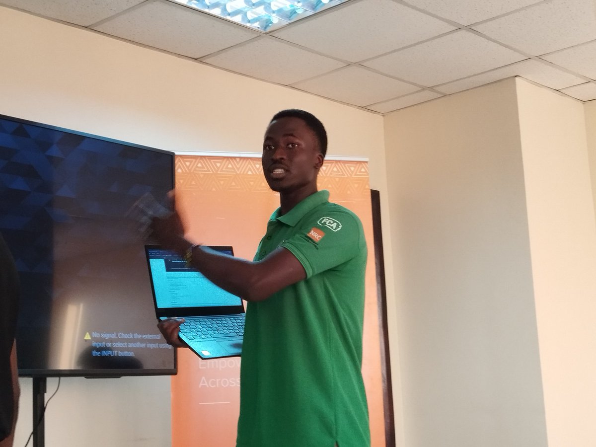 oquidave's tweet photo. Team Lopt presents a solution where students can access various opportunities such as internships, jobs, events and more via web and USSD interfaces #ATDevsUG #BuildWithAT https://t.co/IFuNNvOktC