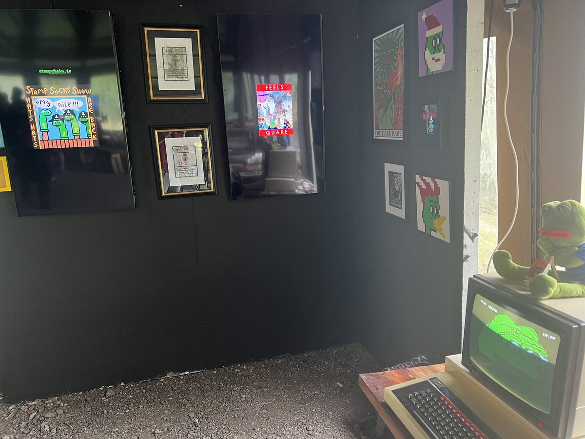 ₹£₿€₺ ₼¤元₤¥ tweet media