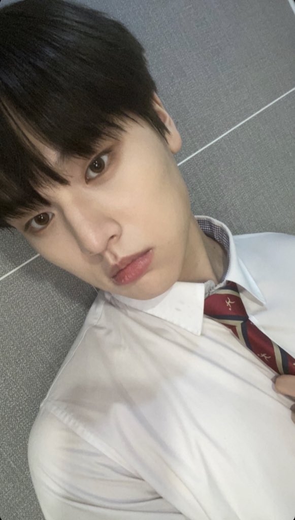 cleanclrclr's tweet photo. 씁하씁하 https://t.co/VKfDDt5hdL