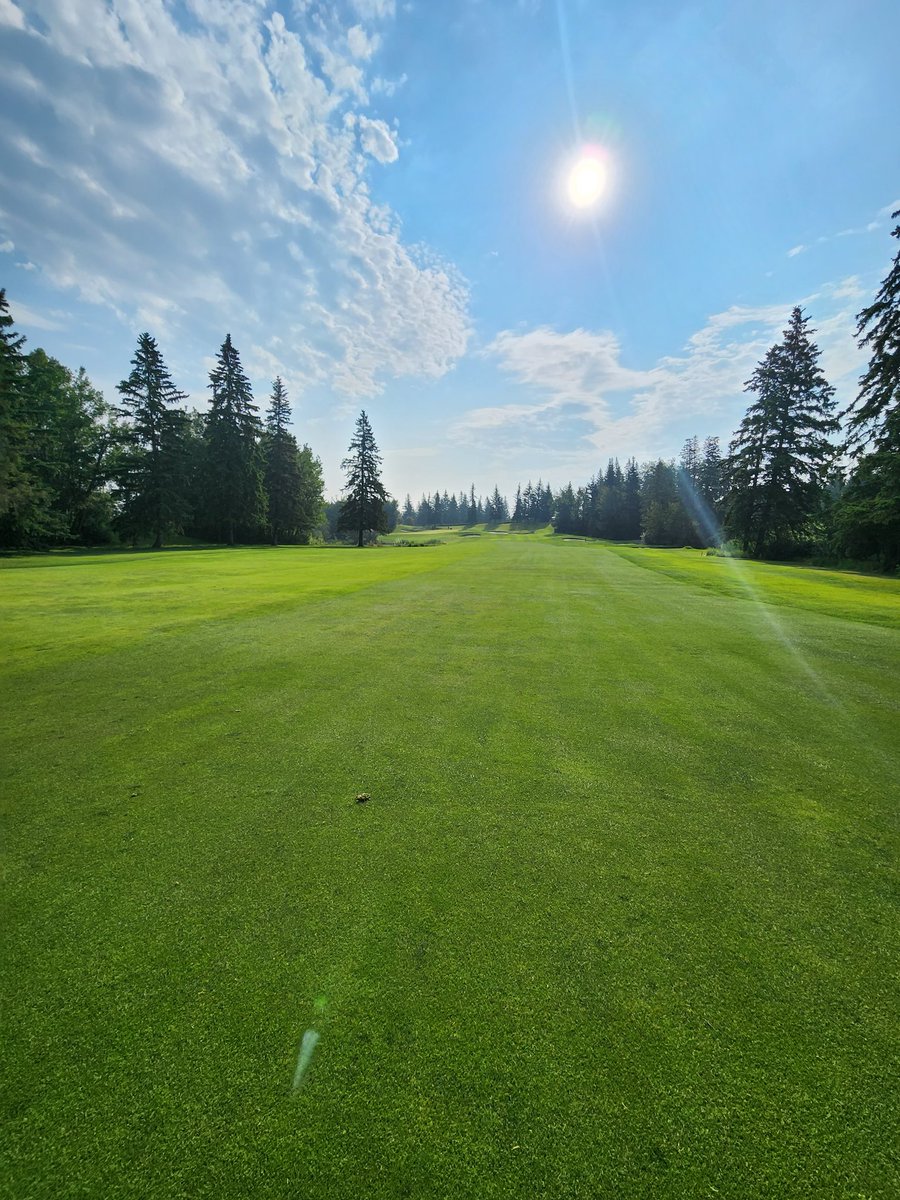 Another hot and humid day ahead. Enjoy the weekend <a href="/TheglendaleYeg/">The Glendale G&CC</a>