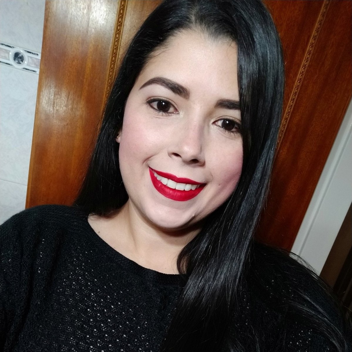 varelamariam's tweet photo. #NuevaFotoDePerfil https://t.co/nppQujpXnj