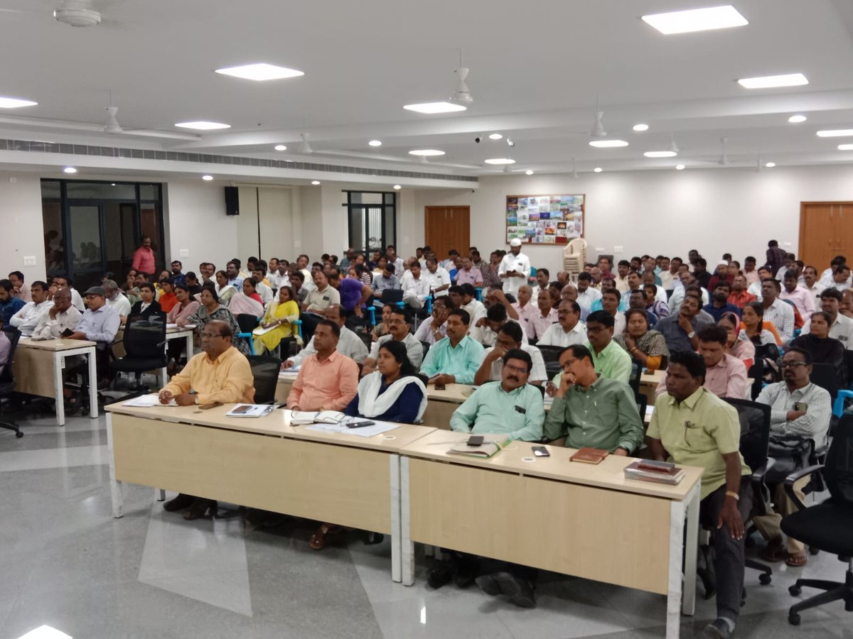 BLO training program in Alair constituency; Inter departmental review meeting on various parameters 

<a href="/TelanganaCMO/">Telangana CMO</a> <a href="/TelanganaCS/">Office of Chief Secretary, Telangana Govt.</a> <a href="/CEO_Telangana/">Chief Electoral Officer Telangana</a> <a href="/Collector_YDR/">Collector Yadadri</a>