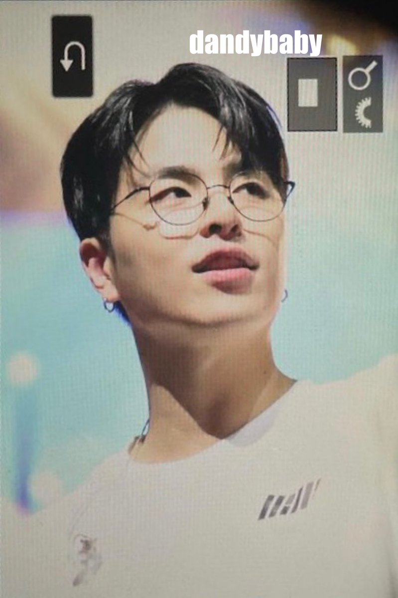 댄디베이비✨ tweet media