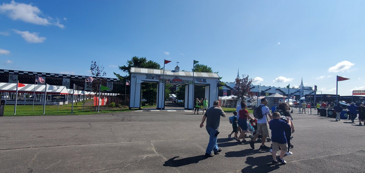 daveboothflyers's tweet photo. Beautiful day a pocono raceway https://t.co/Mt0koNjzuq