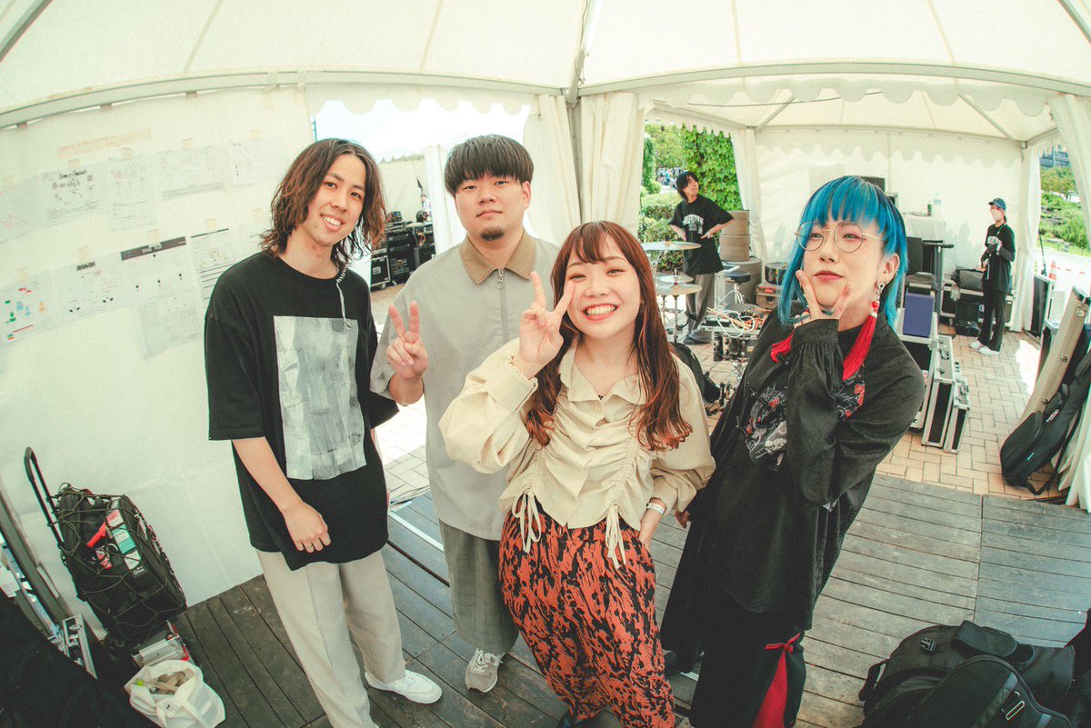 akuruyo_sheep's tweet photo. ▽ THANK YOU!!
2023.07.21
"MURO FESTIVAL"

選んでくれたあなたへ
出会ってくれて本当にありがとう。
ずっと憧れていたムロフェスに出れたことが何よりも嬉しい気持ちです。

この先もあなたへ伝え続けます。
11月には東名阪ワンマンも開催しますので是非チェックして下さい！

photo by @boc_acha https://t.co/I1npc2zP46