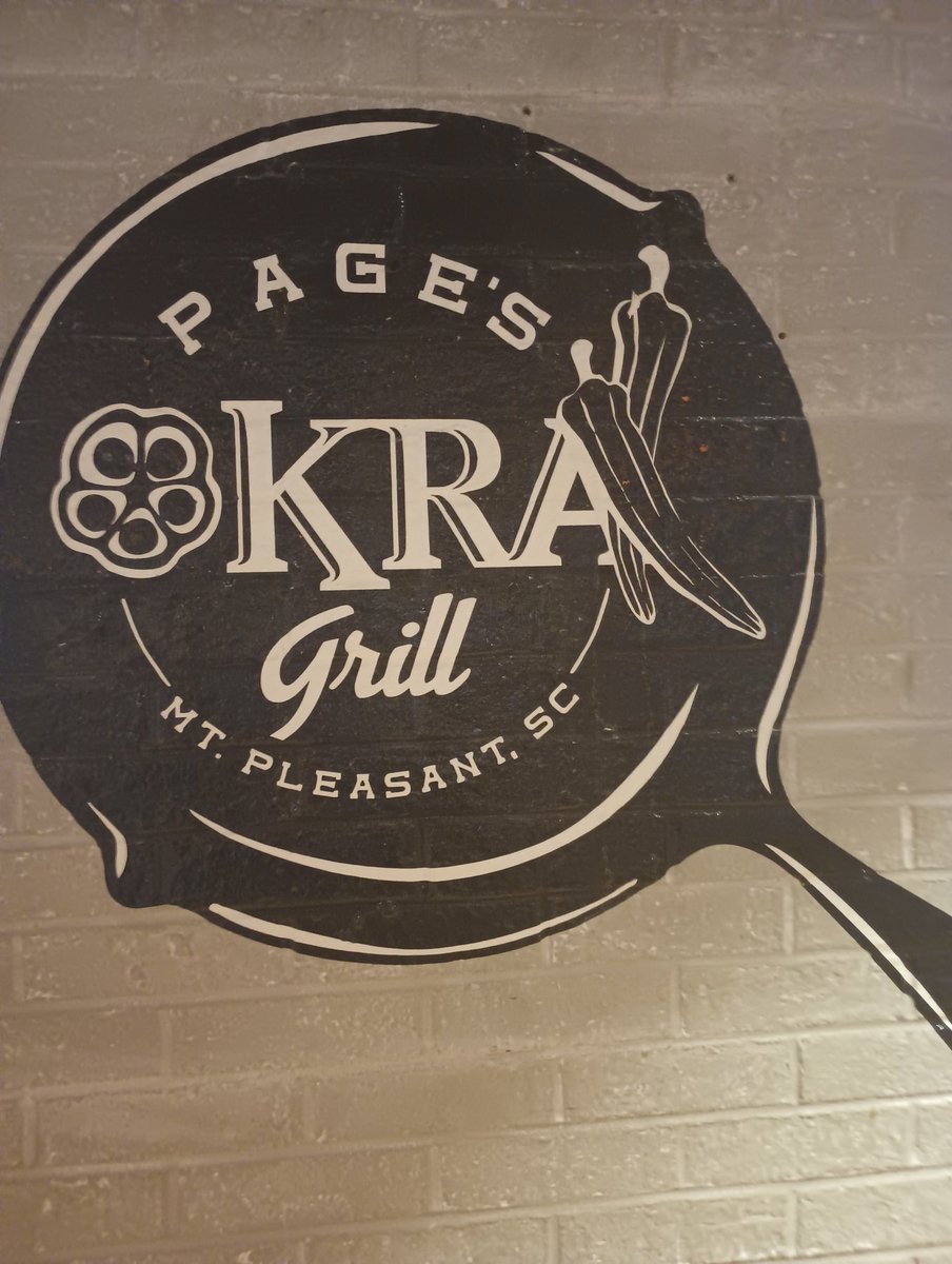 beau1167's tweet photo. @tulip82006 @belfastwill When in Charleston, you need to eat here. https://t.co/WIHq8ACbiw