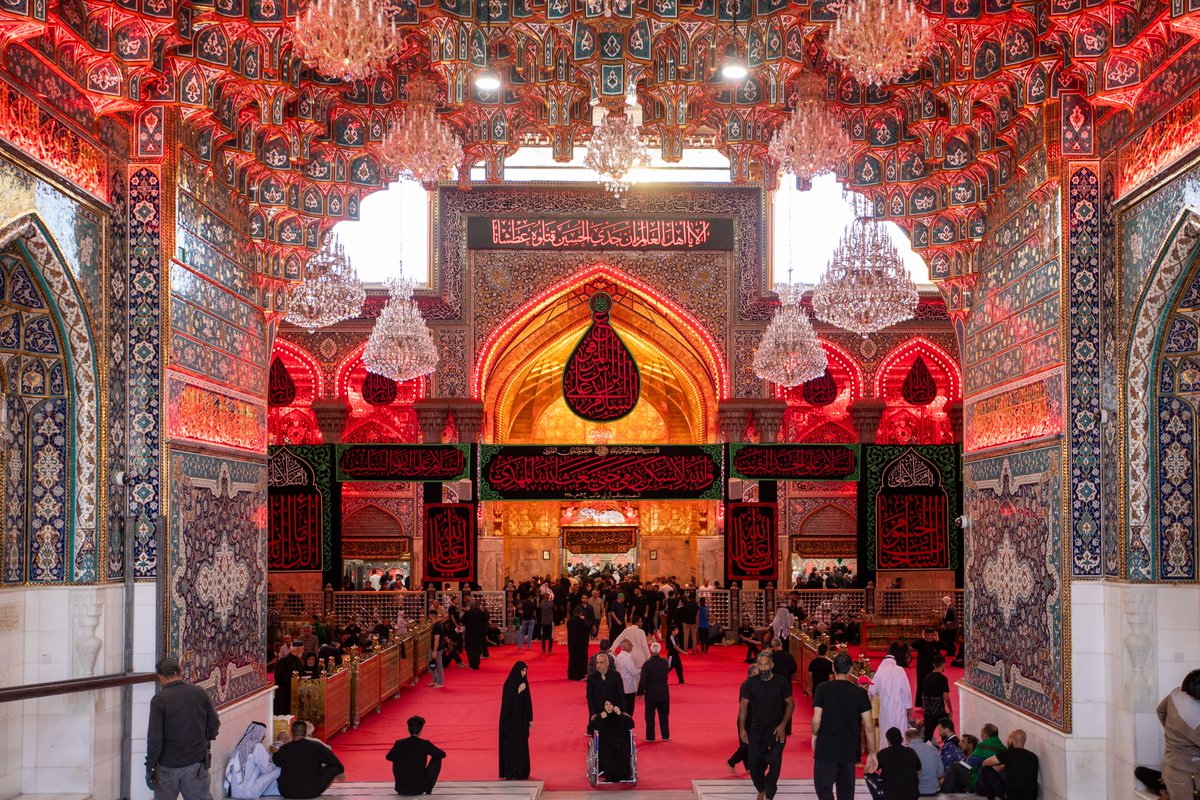 imamhussainorg's tweet photo. اللَّهُمَّ فَبِحُرْمَةِ هَذَا المَكَانِ المُنِيفِ، صَلِّ عَلى مُحَمَّدٍ وَآلِ مُحَمَّدٍ، وَاحْشُرْنِي فِي زُمْرَتِهِم، وأدْخِلْنِي الجَنَّة بِشَفَاعَتِهِم.

#وفاء_للحسين https://t.co/NFxfQi4y7J