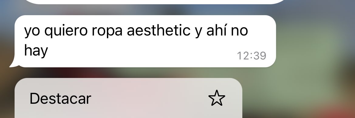 paticami1's tweet photo. Mi hermana yendo a comprar ropa con mi papá , y quejándose conmigo: 
“””Ropa aesthetic””” https://t.co/CP8JEynWXn