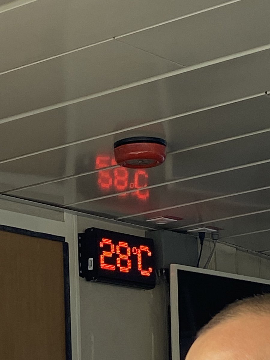 mhysa2802's tweet photo. @idokurumsal 170₺ bilet parası alıp 2 saatlik yolculuk süresince klima çalıştırmamak nasıl bir köylü kurnazlığı? https://t.co/ipkC7jNoKR