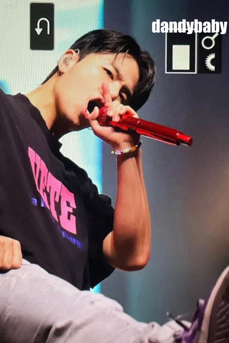 230722 TAKE OFF in KL

#아이콘 #iKON 
#구준회 #준회 #JUNHOE #JUNE #ジュネ