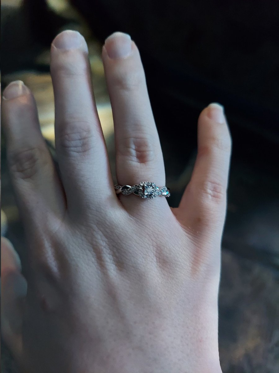 X_DeadBeautiful's tweet photo. / /   Hey guys! Sorry for yet another stretch of inactivity. It's been hectic - I'm currently on vacation and I've got big news! 

.... I got engaged yesterday. The love of my life proposed and I'm SO happy, words cannot describe. Inactivity may pursue a while longer due to + https://t.co/QYAx4GyubV
