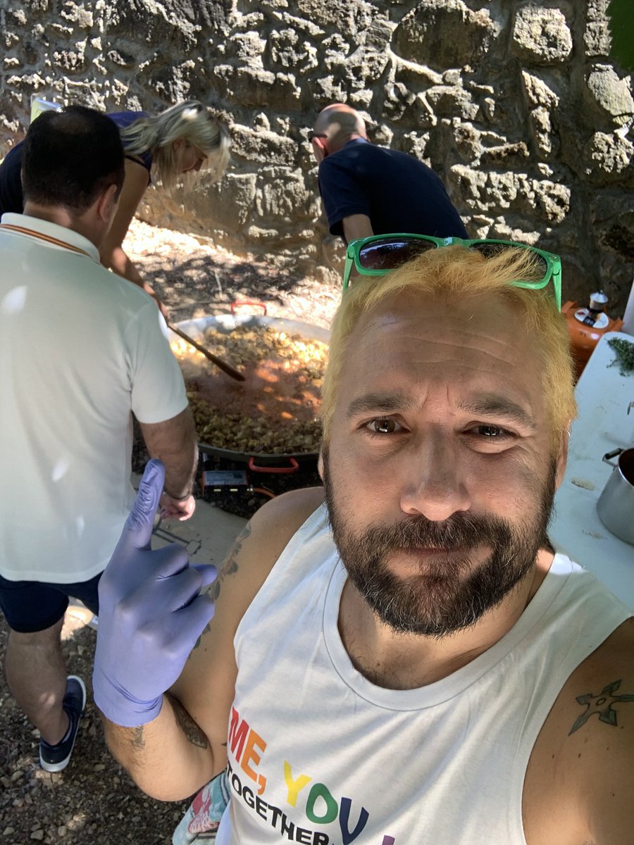 unpeto's tweet photo. Ha sucedido! 🧔🏻♂️🔀🧔🏼♂️
Me, You, Us #TogetherWeShine
#Gaymer #TattooGay #AhoraSoyRubio #Sequeros https://t.co/XU8s13r7Jq