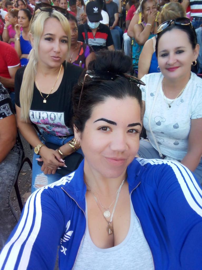 Reconocen a la  <a href="/DMECiegodeAvila/">DGEMunicipioCiegodeAvila</a> por los resultados alcanzados en los principales indicadores. Fuerte compromiso para los educadores avileños.  #MiMoncadaEsHoy <a href="/SalaverVarela/">Bismark Salaber Varela</a> <a href="/JHGcasanova/">julio Heriberto Gómez Casanova</a> <a href="/CalderonPineiro/">Luis Enrique Calderón</a> <a href="/MadeleysL/">Madeleys Sánchez Llanes</a> <a href="/Eugeniocubano/">Eugenio González Pérez</a> <a href="/IzquierdoAlons1/">Livan Izquierdo Alonso</a>