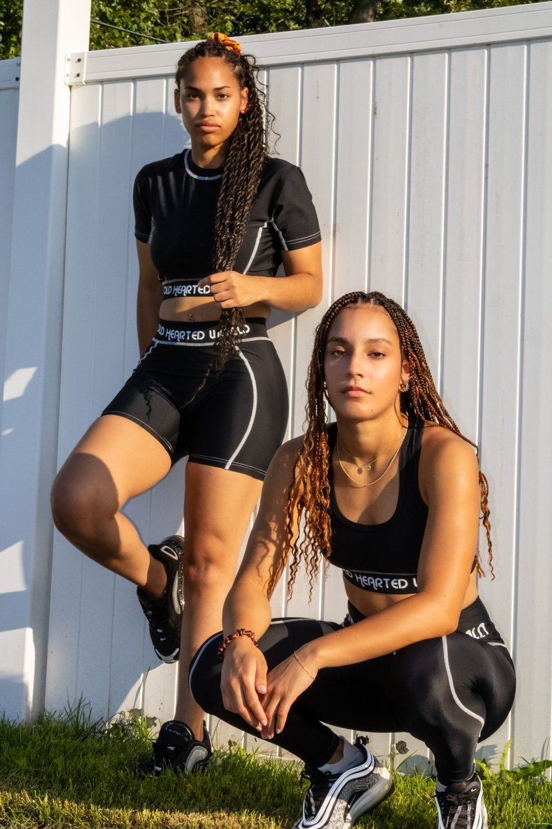 Cold Hearted World tweet media