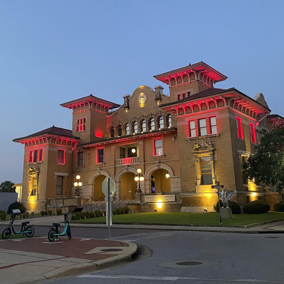 skywarriorINC's tweet photo. #ScenicSaturday is back with Seville Quarter in downtown Pensacola!😍 This area of downtown includes multiple restaurants, bars, and museums. With New Orleans-style architecture, Seville Quarter makes it feel like you just took a trip to the Big Easy!🐊 https://t.co/bNreVy1HgZ