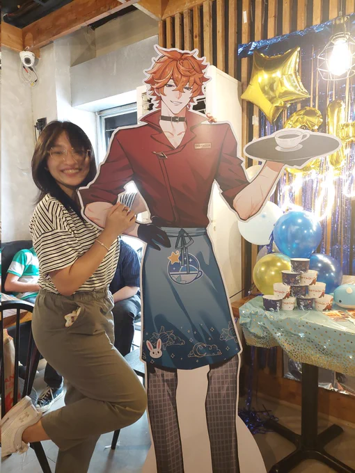SHUCKS WOW- STANDEE PHOTO CREDS TO  ty lola 