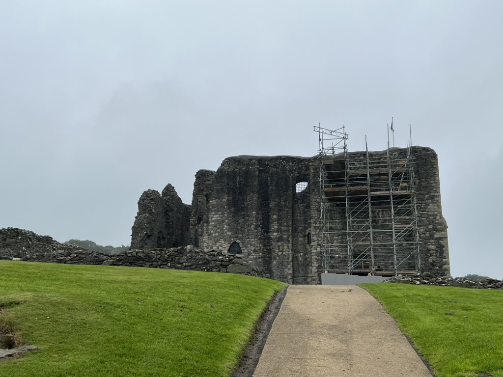 tcarter_edwards's tweet photo. First full day in Scotland… Dundonald Castle and some geneological research as well.  Found some ancestors dating back to early 1800’s! https://t.co/vKawDogoKe
