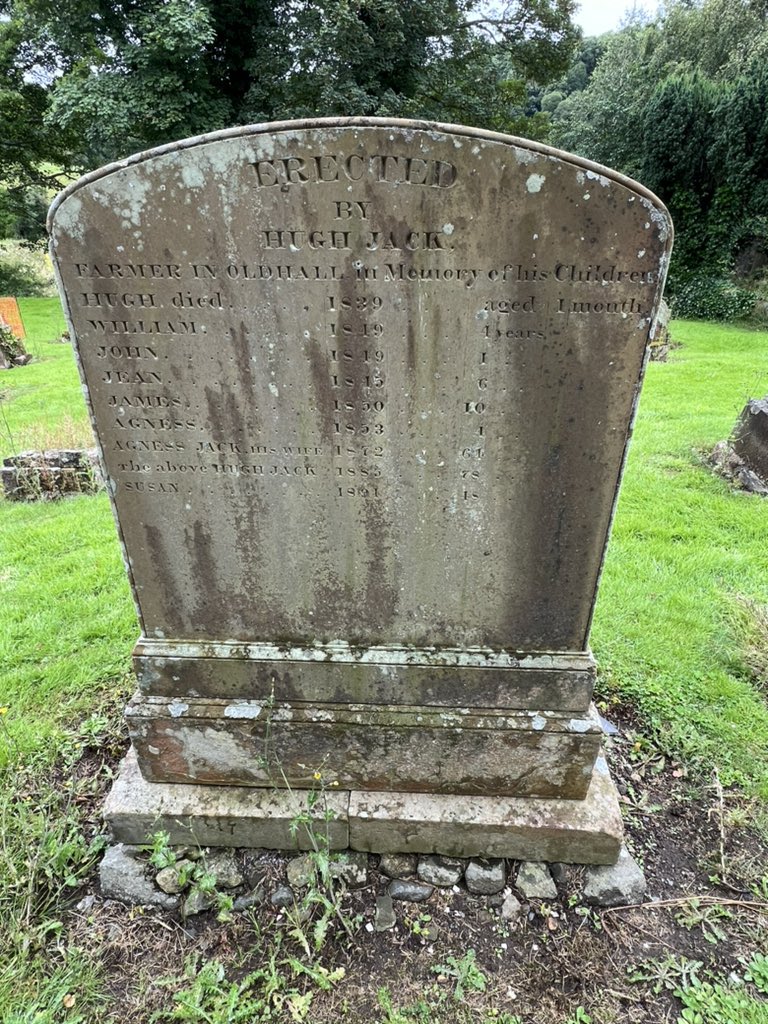 tcarter_edwards's tweet photo. First full day in Scotland… Dundonald Castle and some geneological research as well.  Found some ancestors dating back to early 1800’s! https://t.co/vKawDogoKe